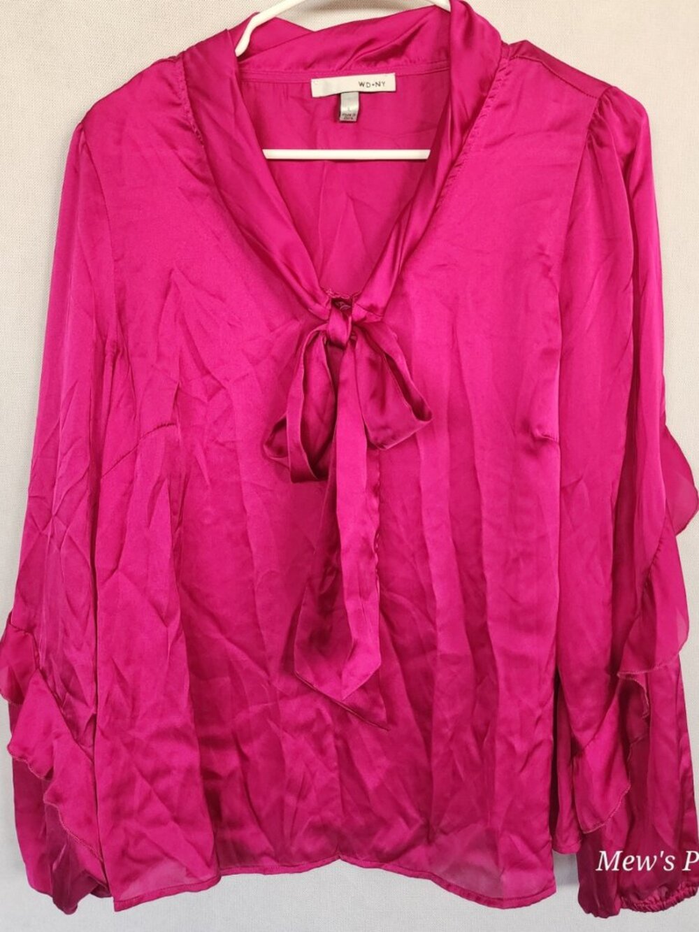 NWOT - WDNY Vibrant Fuchsia Satin fabric Tie-Neck Details, Size L